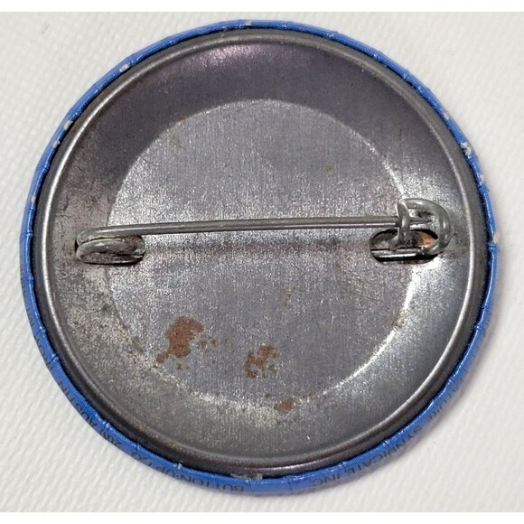 Vintage Garfield Pinback Pin Bored in the USA Button-Up 1978 - Picture 5 of 6